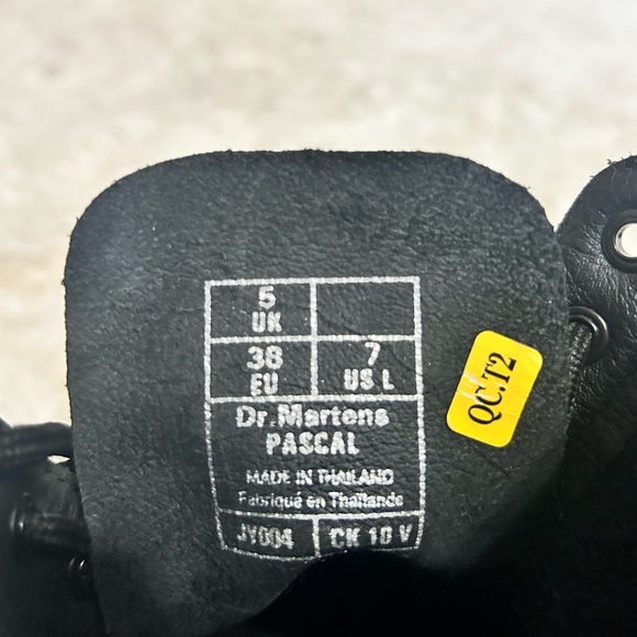 COPY - Dr. Martens - PASCAL VIRGINIA LEATHER BOOTS - Picture 5 of 5